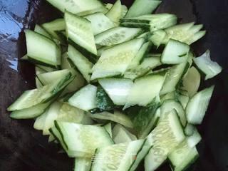 瓢瓜切片抄着吃