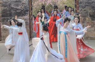 2020汉服吃瓜,一场穿越时空的“吃瓜”盛宴