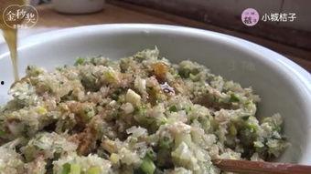 姥姥在家吃瓜,姥姥家的夏日瓜香时光