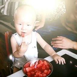 爸爸切瓜给我吃,家的味道与温馨时光